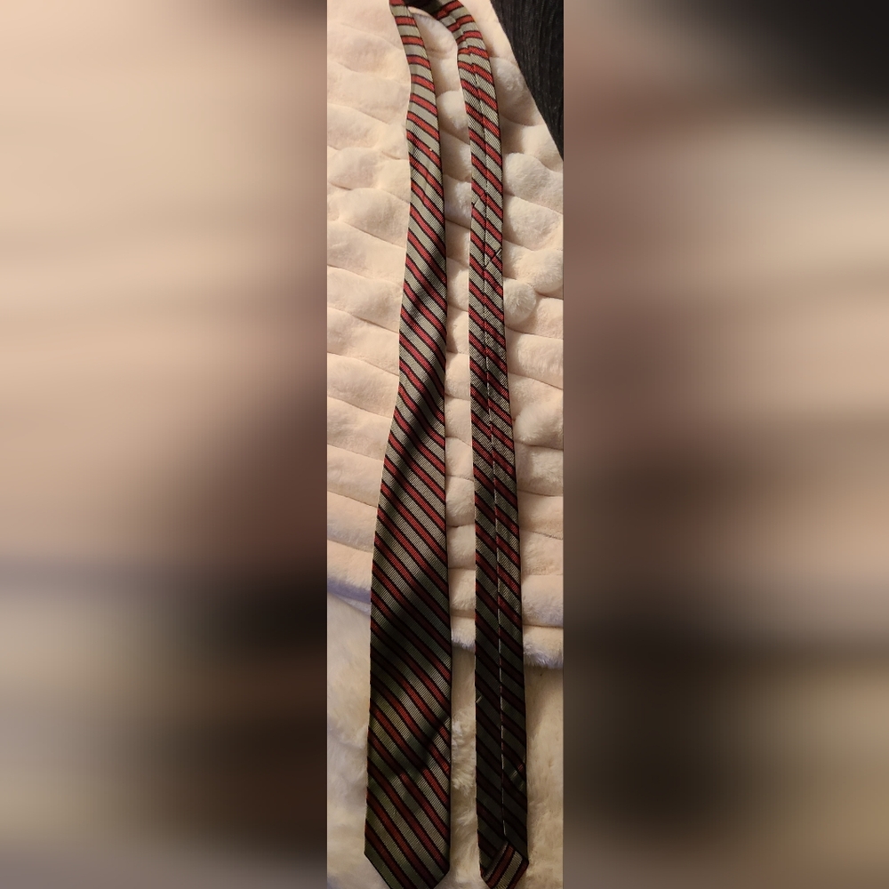 VINTAGE. Striped Red, Siver-Gray and Black Tie